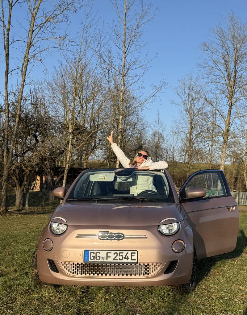 Stanka, Modell und Freundin, flippt aus.